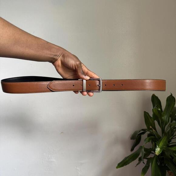 Vintage Steve Madden classic tan leather belt with silver buckle size XL‎
